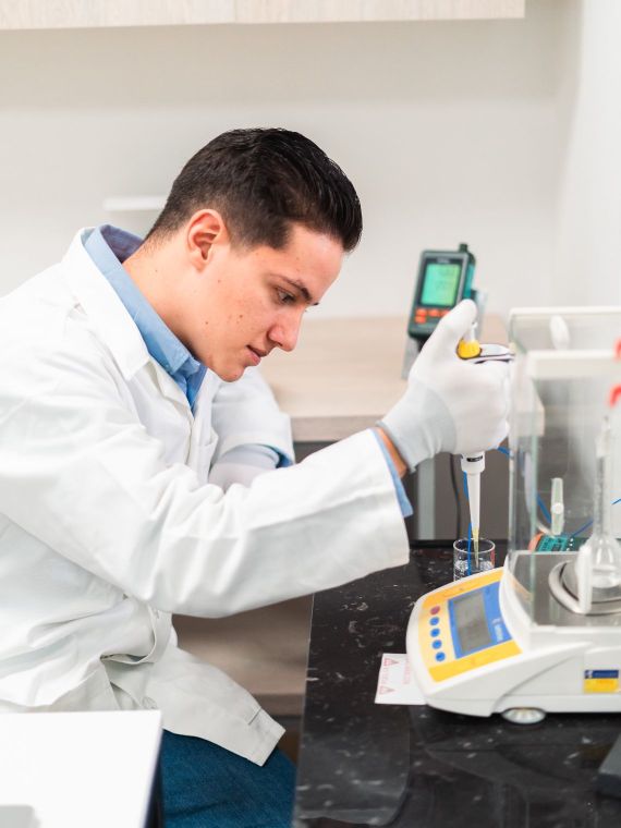 probetas, buretas, pipetas, calibración volumétrica, aparatos de medición de líquidos, material de vidrio metrológico