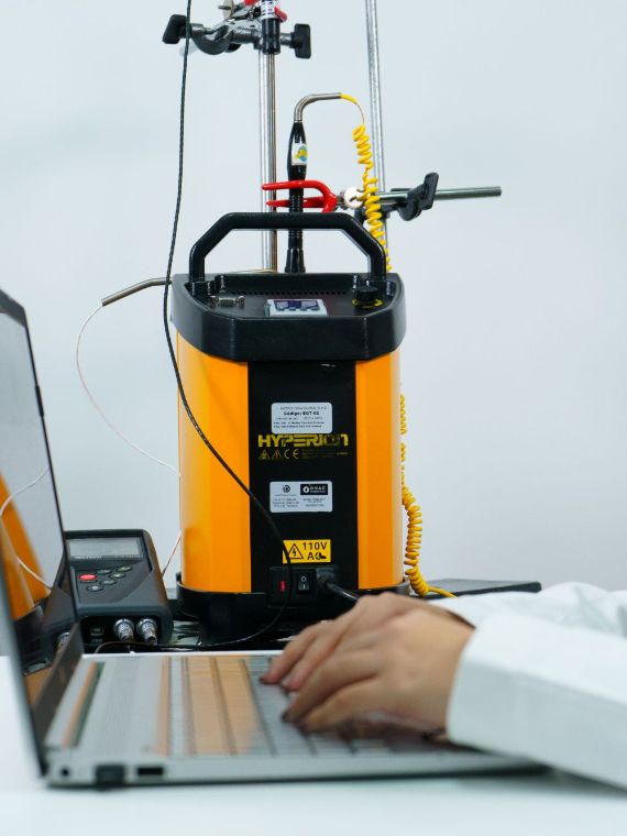 termómetros industriales, calibración de temperatura, instrumentos térmicos, medición precisa, trazabilidad térmica, certificación ONAC